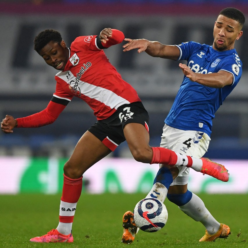 Mason Holgate (on the right) (©AFP)